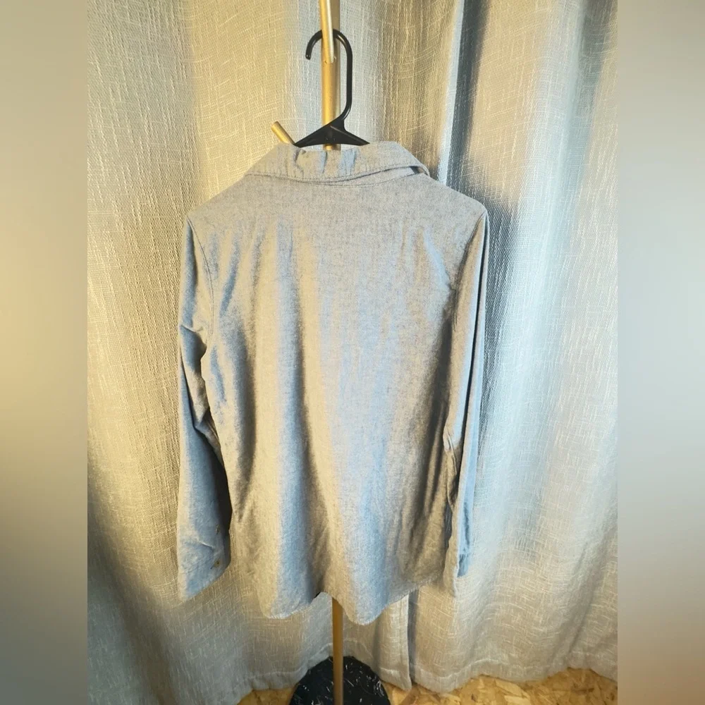 The North Face Women's Button Down Shirt Blue Size Medium
